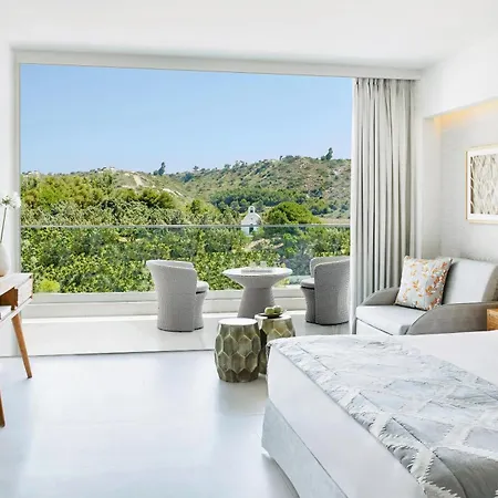 Hotell Ikos Aria